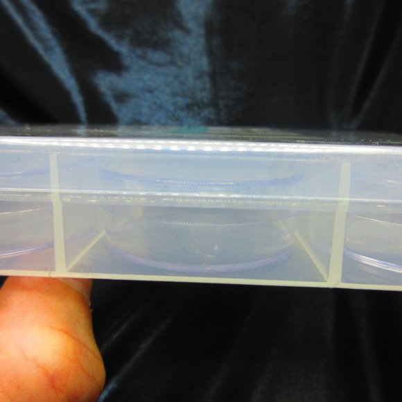 9 Compartment Plastic Bead Strorage Case - Picture 4 of 8